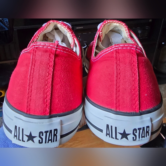 Unisex 11.5 Men's/13.5 Women's CONVERSE CTAS Red Low Top Casual Shoes - Picture 5 of 8